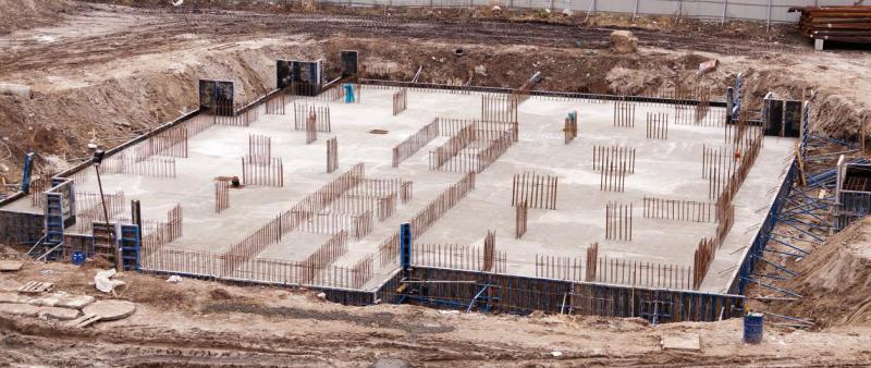 Fondations et ossature, ce qu'implique la construction d'un local commercial &agrave; Marly